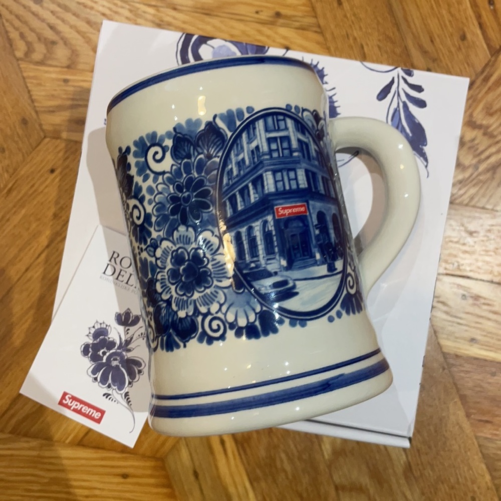 Authentic Supreme x royal delft mug